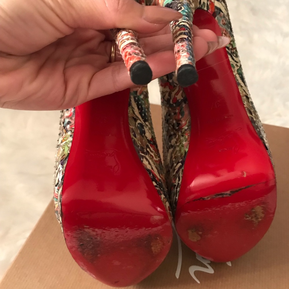 Christian Louboutin python heels - Picture 3 of 6